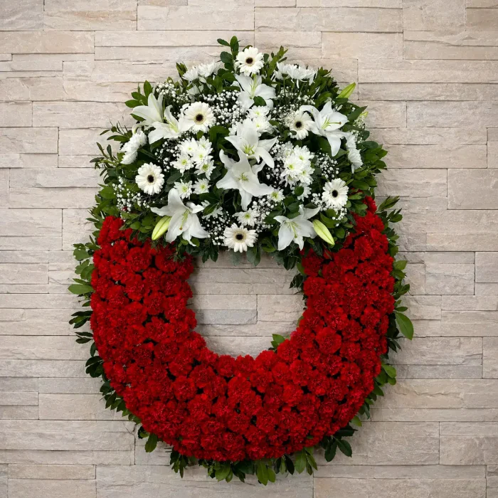 corona_crisanteos_rojos_cabecero_blanco